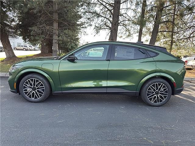 2025 Ford Mustang Mach-E