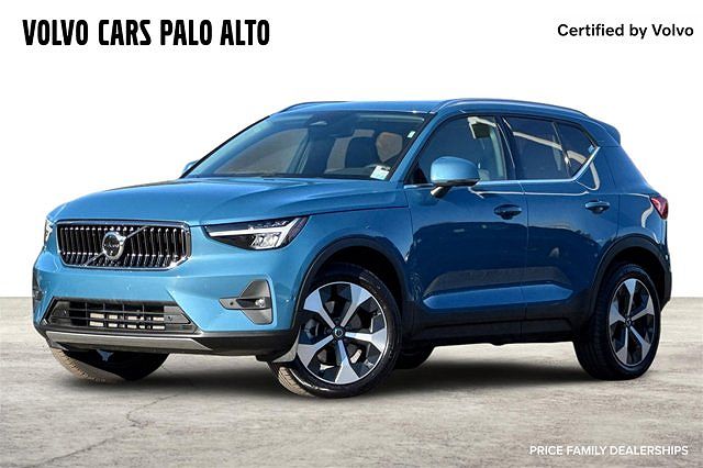 2025 Volvo XC40