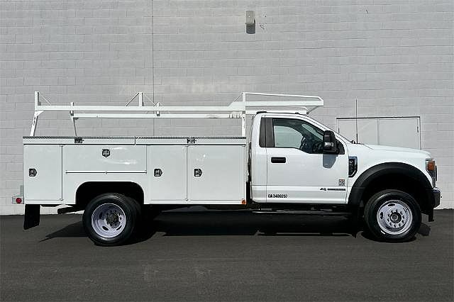 2022 Ford F-550 XL image 2