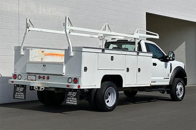 2022 Ford F-550 XL image 3