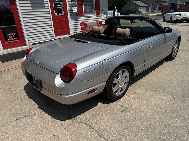 2005 Ford Thunderbird