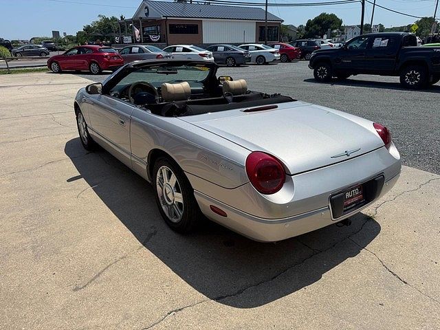 2005 Ford Thunderbird