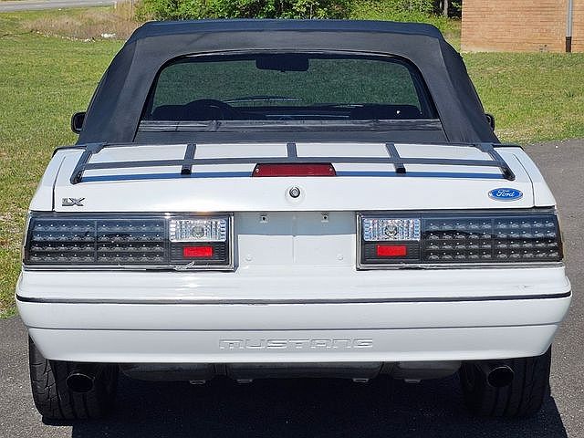 1993 Ford Mustang LX image 37