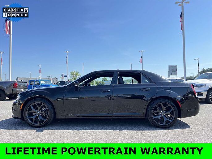 2022 Chrysler 300