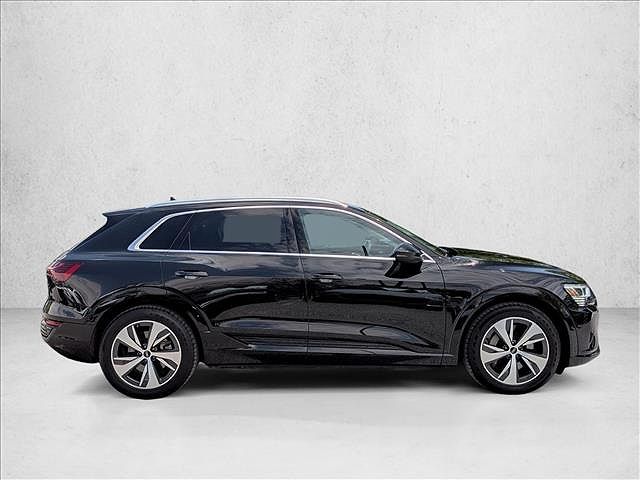 2024 Audi Q8 e-tron