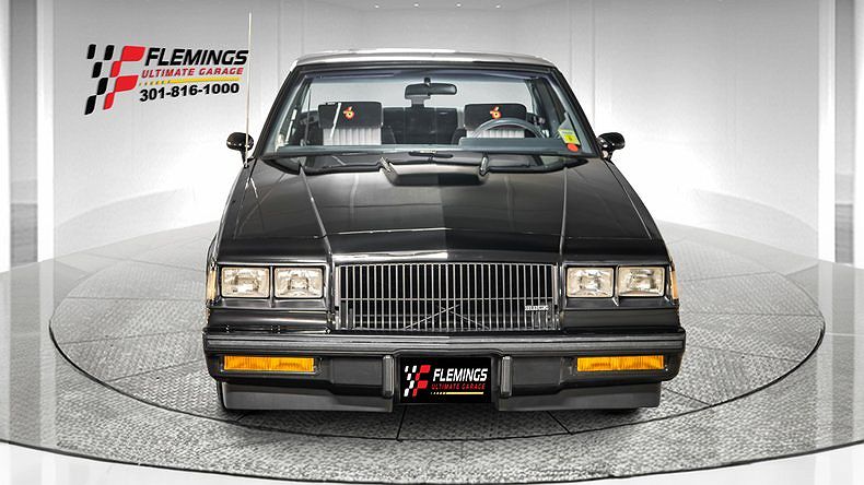 1987 Buick Regal Grand National image 1