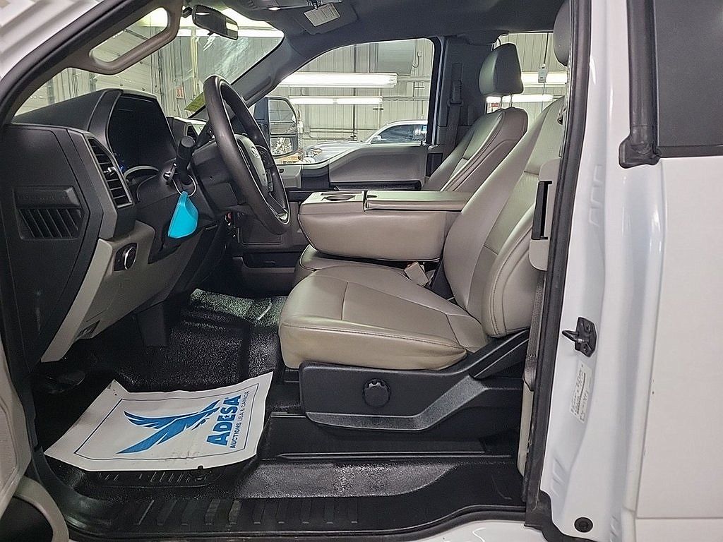 2019 Ford F-250 XL image 4