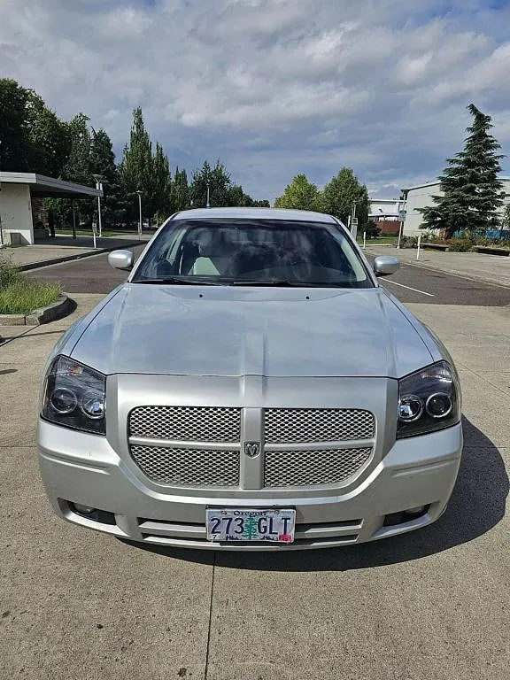 2005 Dodge Magnum