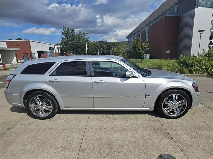 2005 Dodge Magnum