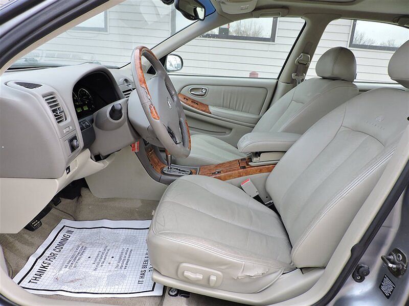 2003 Infiniti I35 Luxury image 7