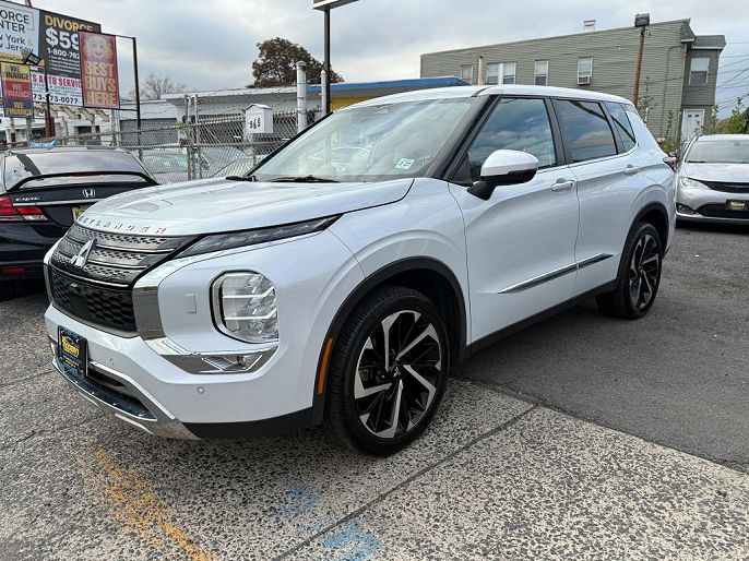 2022 Mitsubishi Outlander