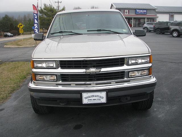 1999 Chevrolet Tahoe LS image 1