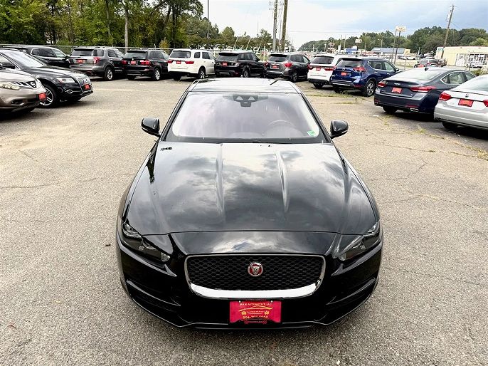 2017 Jaguar XE