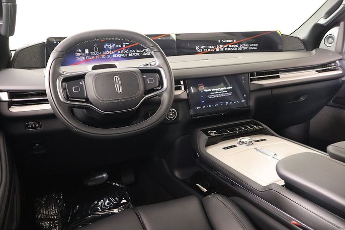 2027 Lincoln Navigator