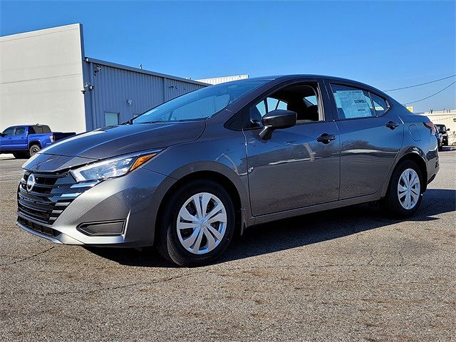 2025 Nissan Versa