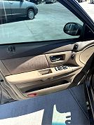 2002 Ford Taurus SE image 8