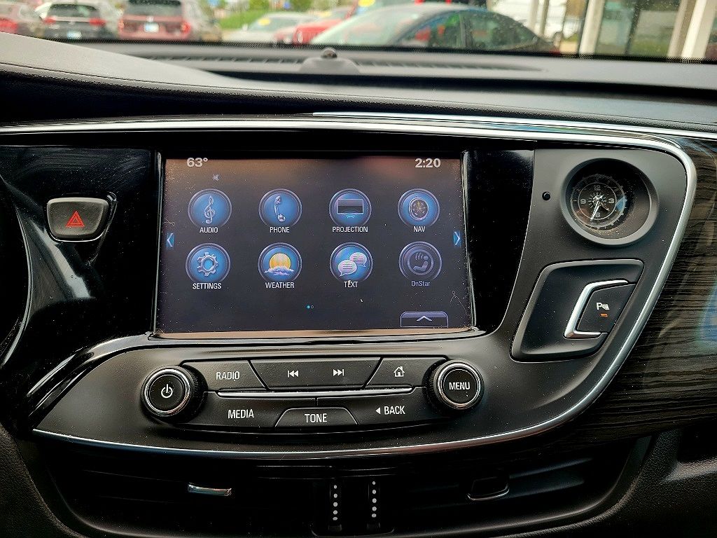 2017 Buick Envision Essence image 5