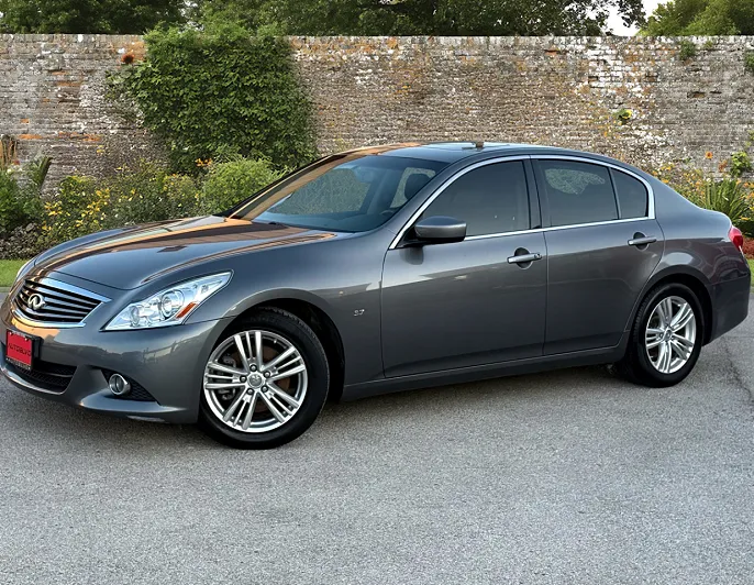 2015 Infiniti Q40