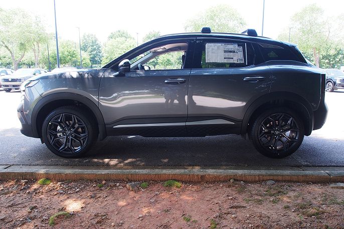 2025 Nissan Kicks