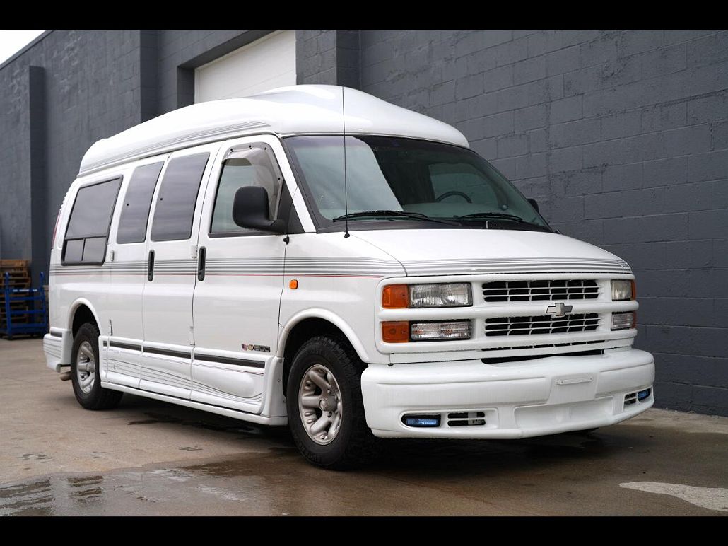 1998 Chevrolet Express 1500 image 0
