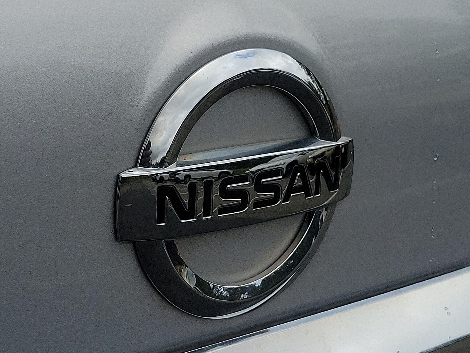 2010 Nissan Pathfinder S image 23