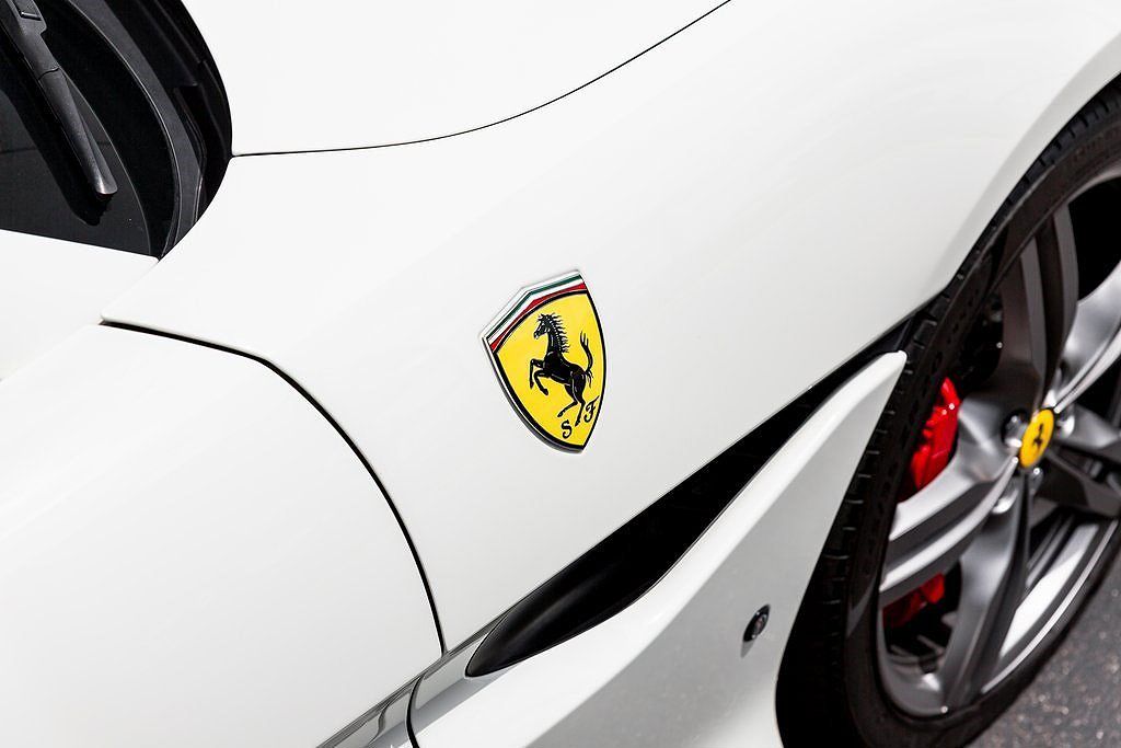 2020 Ferrari Portofino null image 20