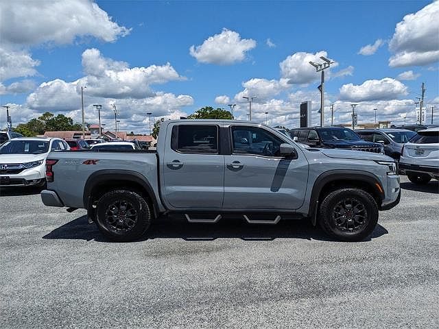 2023 Nissan Frontier PRO-4X image 2