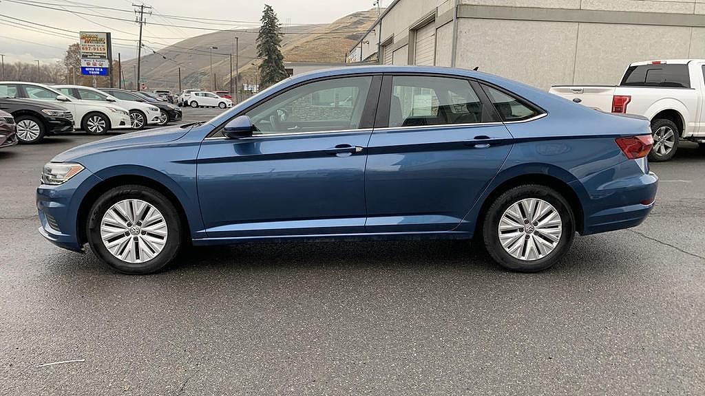 2019 Volkswagen Jetta S image 1