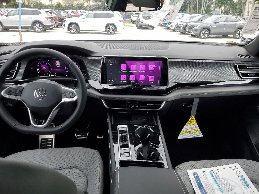 2024 Volkswagen Atlas SEL image 4