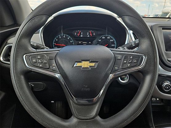 2020 Chevrolet Equinox LS photo 11