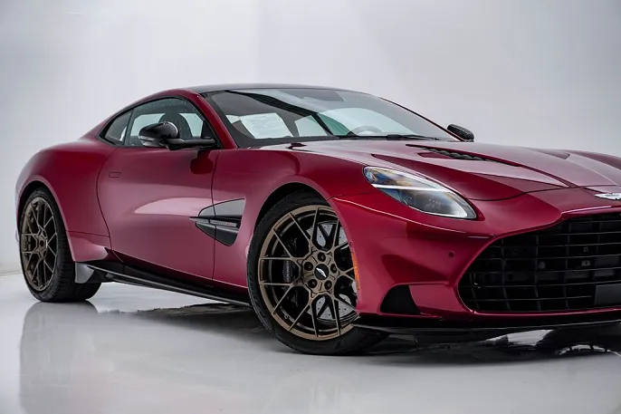 2025 Aston Martin Vanquish
