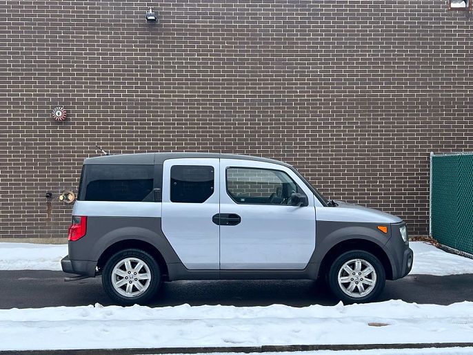 2004 Honda Element