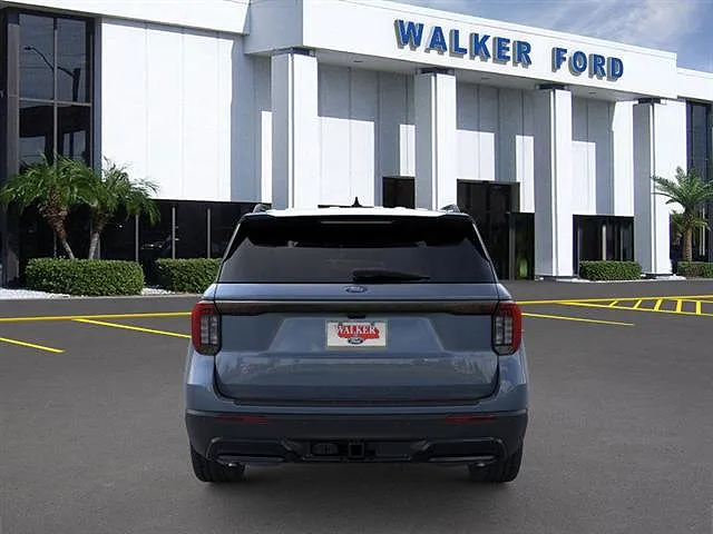 2025 Ford Explorer