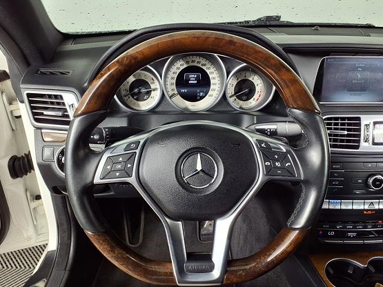2016 Mercedes Benz E 400 photo 10