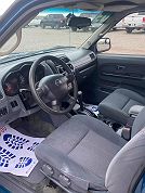 2003 Nissan Frontier XE image 10