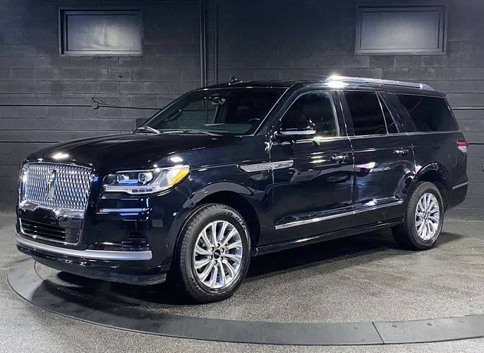 2023 Lincoln Navigator L