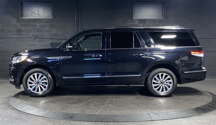 2023 Lincoln Navigator L