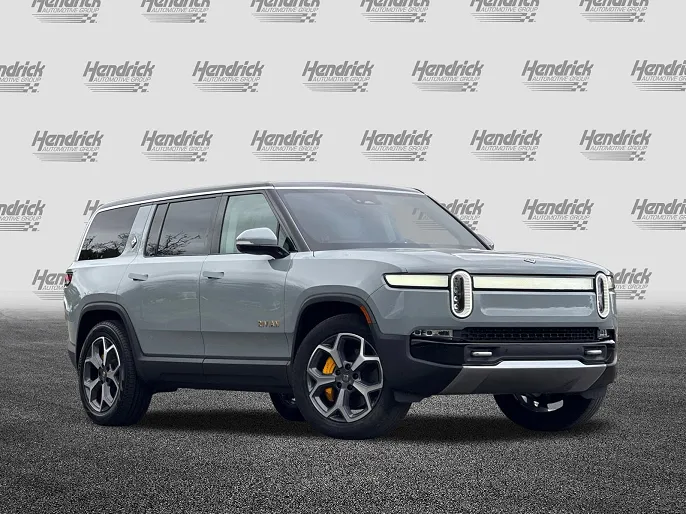 2024 Rivian R1S