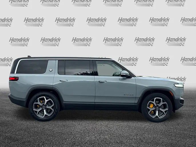 2024 Rivian R1S