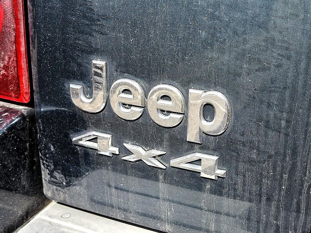 2005 Jeep Liberty Renegade image 5