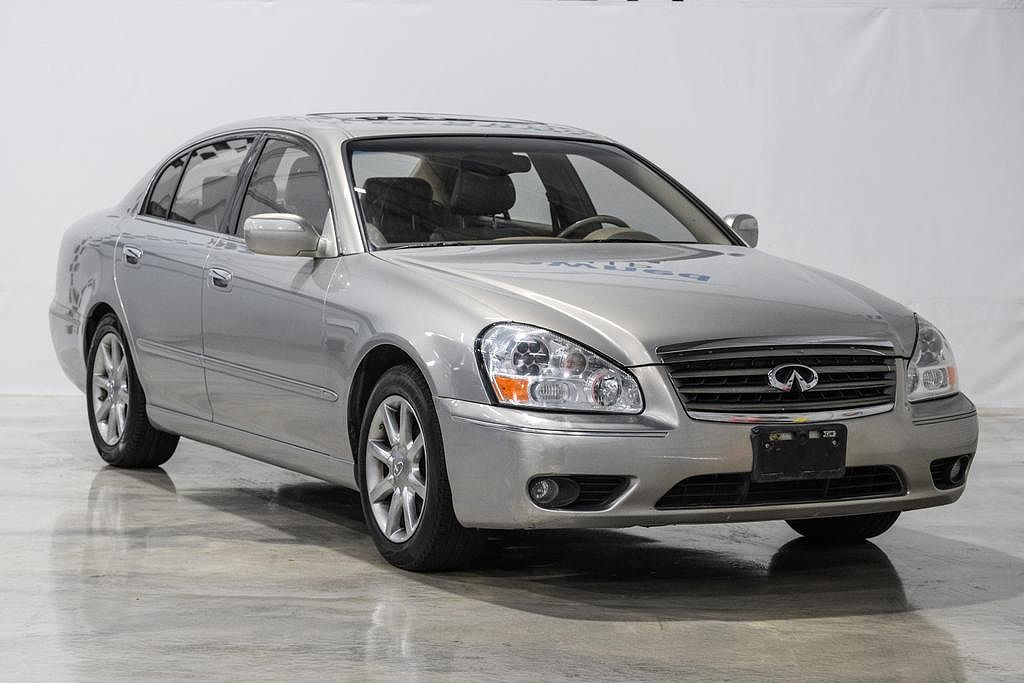 2005 Infiniti Q45 Base image 5