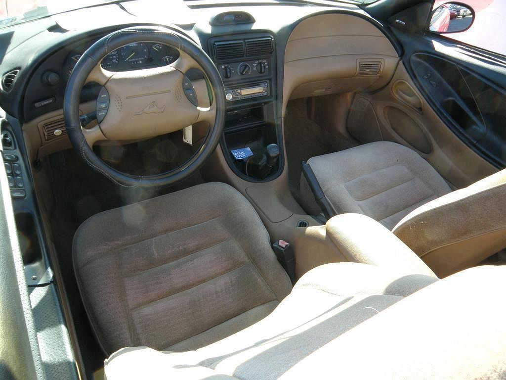 1995 Ford Mustang null image 8