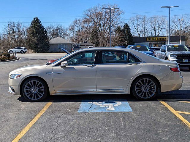 2017 Lincoln Continental Reserve image 5
