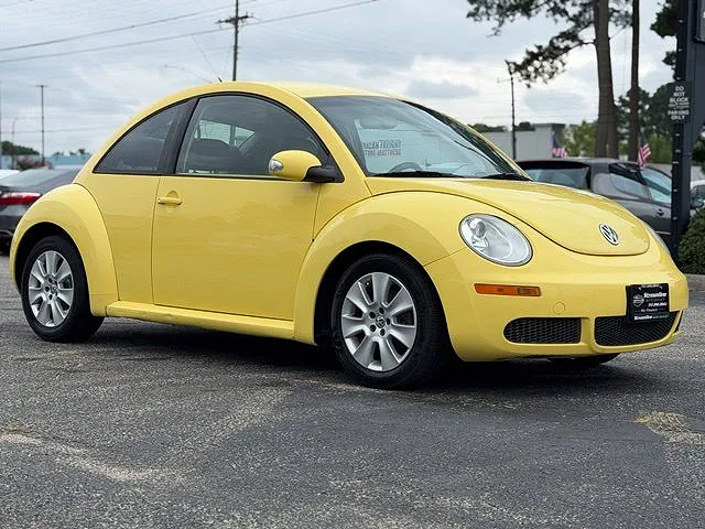2010 Volkswagen New Beetle