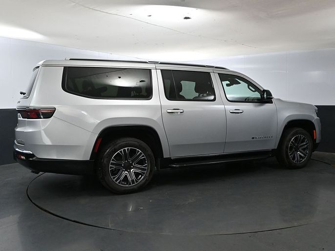 2023 Jeep Wagoneer