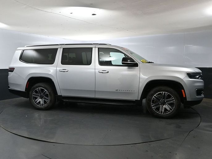 2023 Jeep Wagoneer
