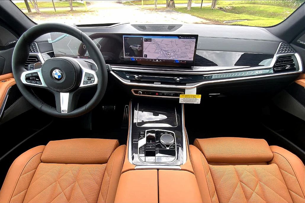 2025 BMW X5 xDrive40i image 4