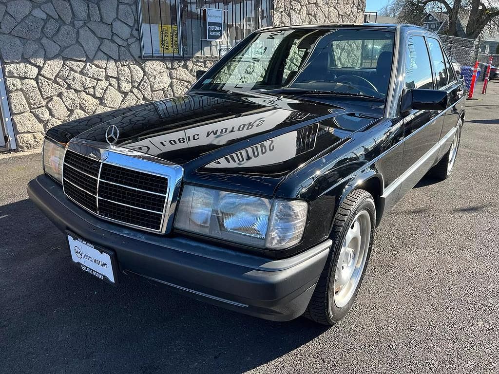 1992 Mercedes-Benz 190 E image 2