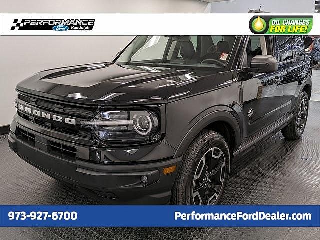 2021 Ford Bronco Sport Outer Banks image 0