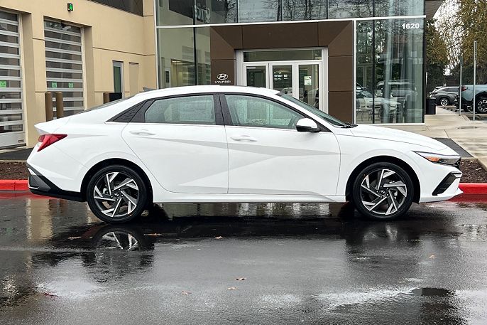 2025 Hyundai Elantra